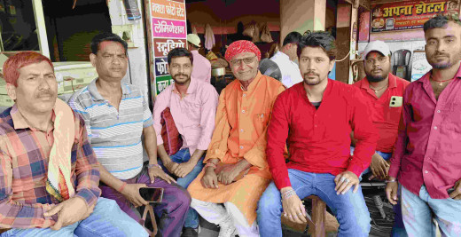 रेलवे स्टेशन परिसर से मंदिर हटाने पर हिंदू संगठनों में आक्रोश, पुनर्निर्माण की मांग